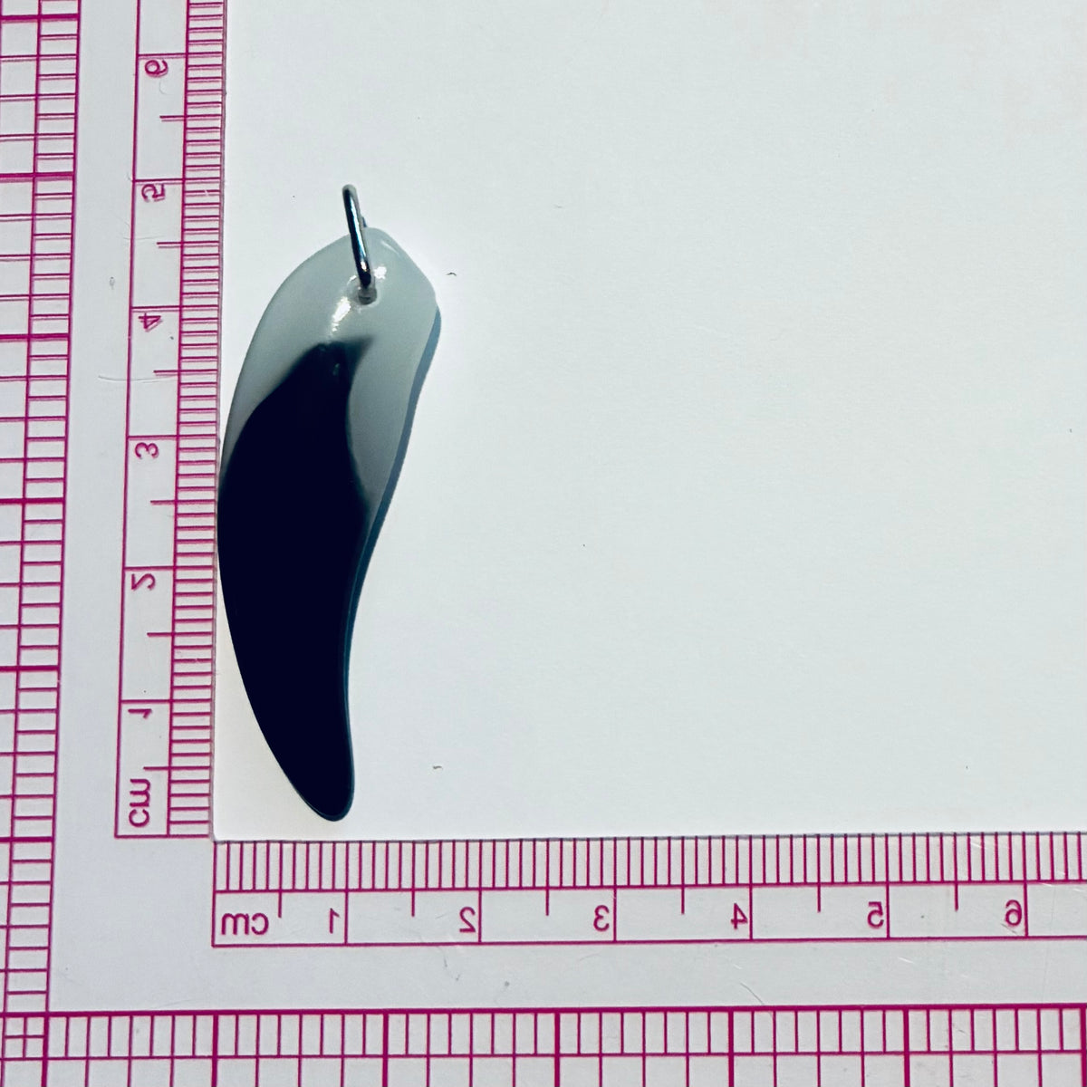 Wolf Tooth Glass White/Black Pendant Necklace (Unisex)