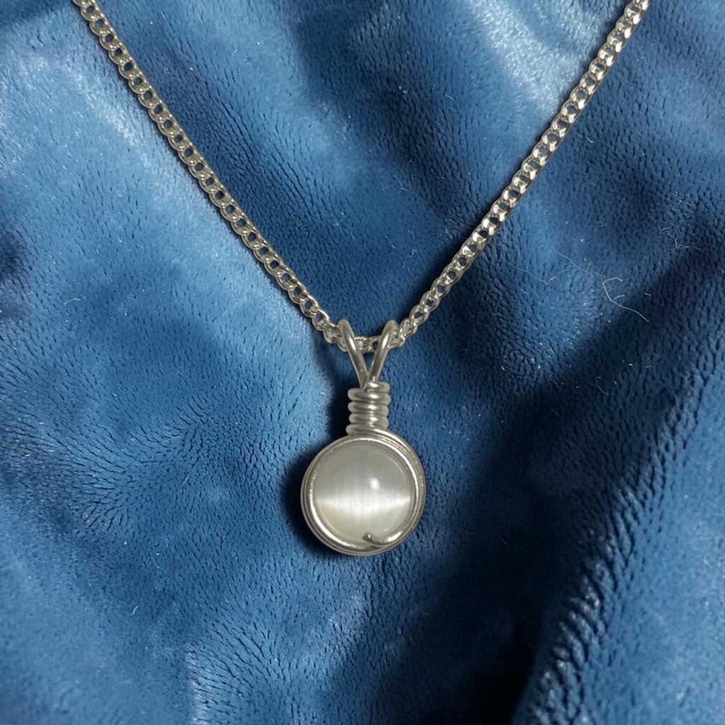 Handmade Wired Cat’s Eye Jewellery Handmade Pendant Silver Metal Chain Necklace