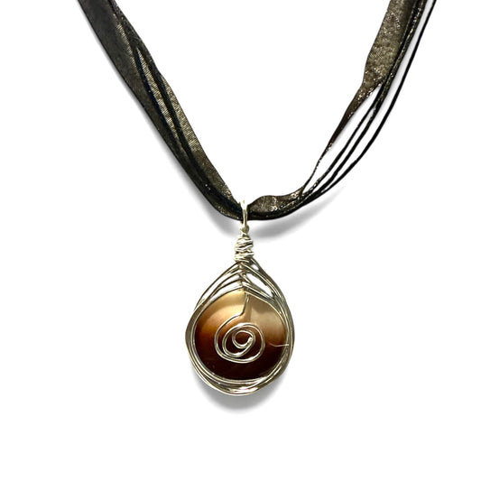 Wired MOP Shell Iridescent Amber Flat Round Pendant Necklace